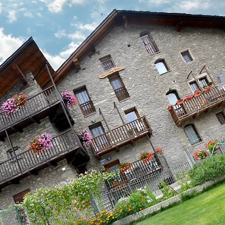 Lo Coppa Fen Apartment